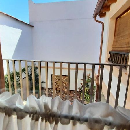 La Casa Del Medico Hosteria Rural Urda Exterior photo